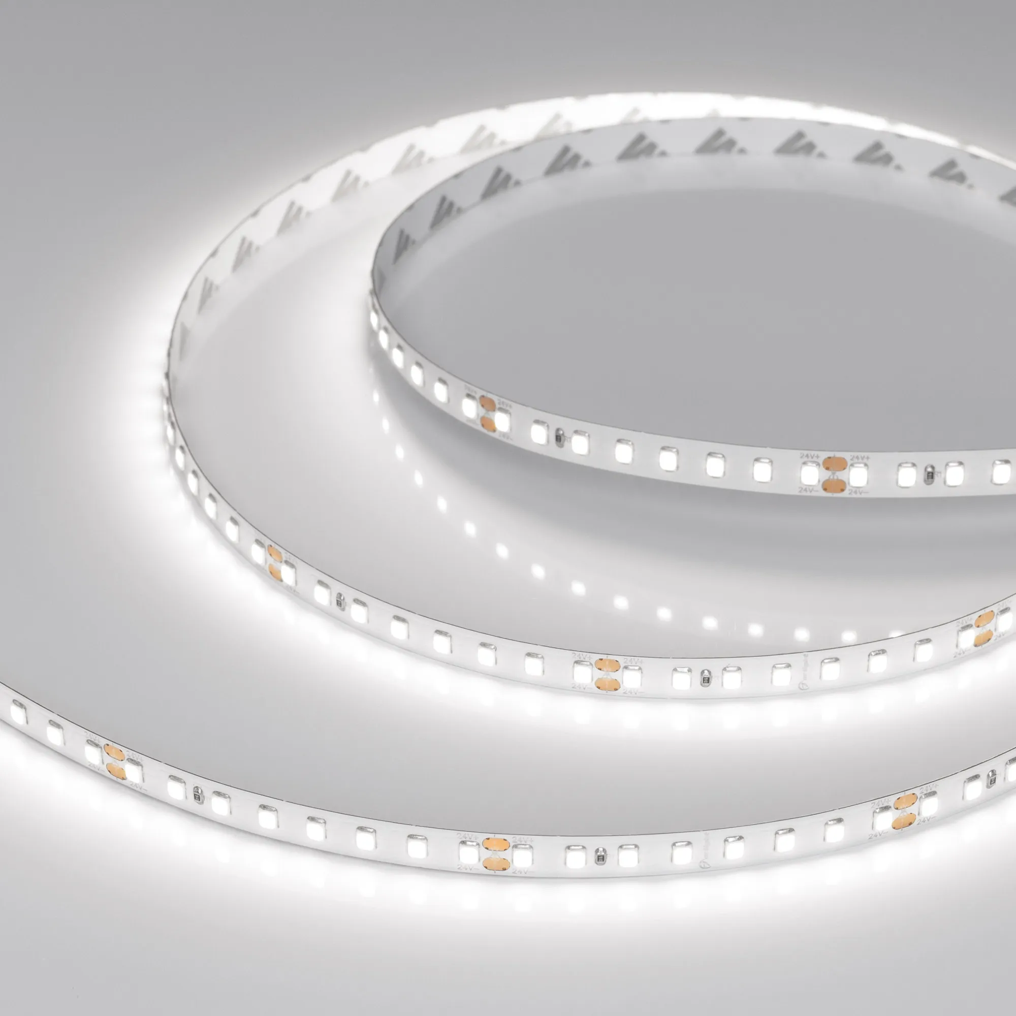 Лента светодиодная RT-A128-8mm 24V White6000 (9.6 W/m, IP20, 2835, 5m) (Arlight, высок.эфф.150 лм/Вт) - изображение товара